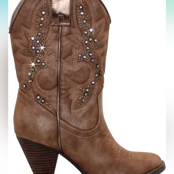 Very Volatile ~Woman’s Arienette Western Bootie in taupe brown sz 6.5 - Picture 1 of 4